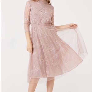 Vero moda lace dress with pearl